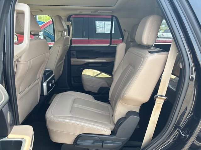Used 2023 Ford Expedition Limited image 27