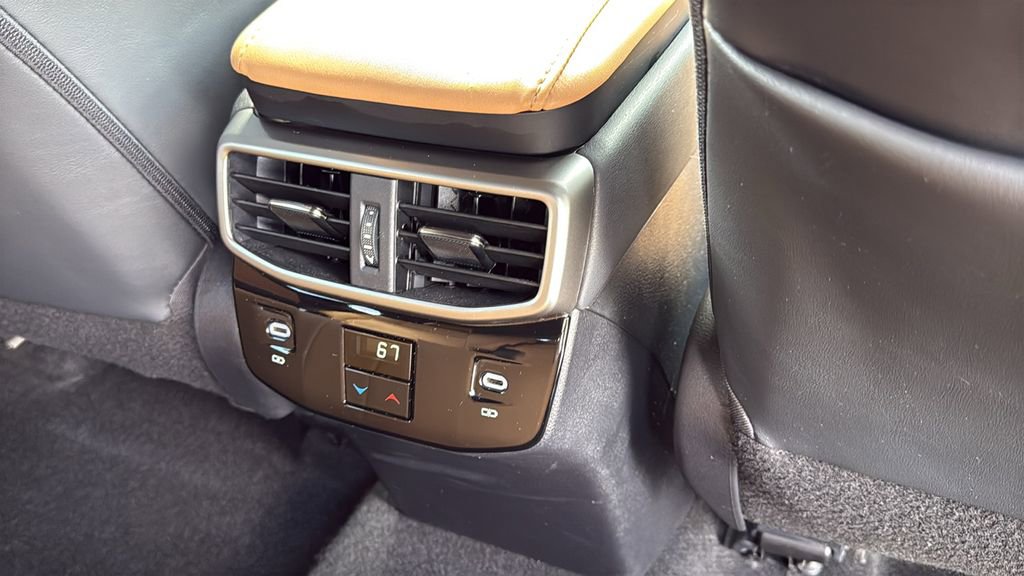 Used 2023 Lexus RX 350 Premium Plus w/ Cold Area Package FWD image 17