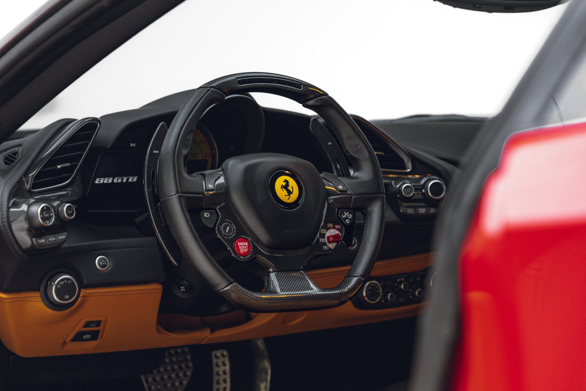 Used 2017 Ferrari 488 GTB RWD image 42
