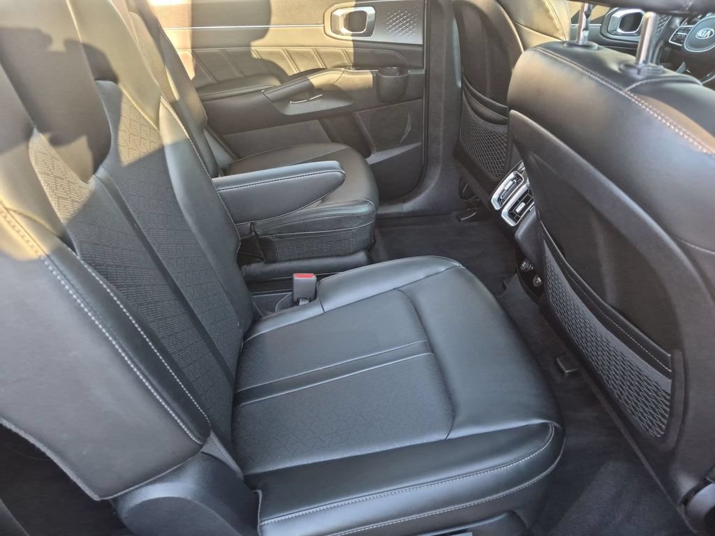 Used 2021 Kia Sorento SX AWD/4WD image 32