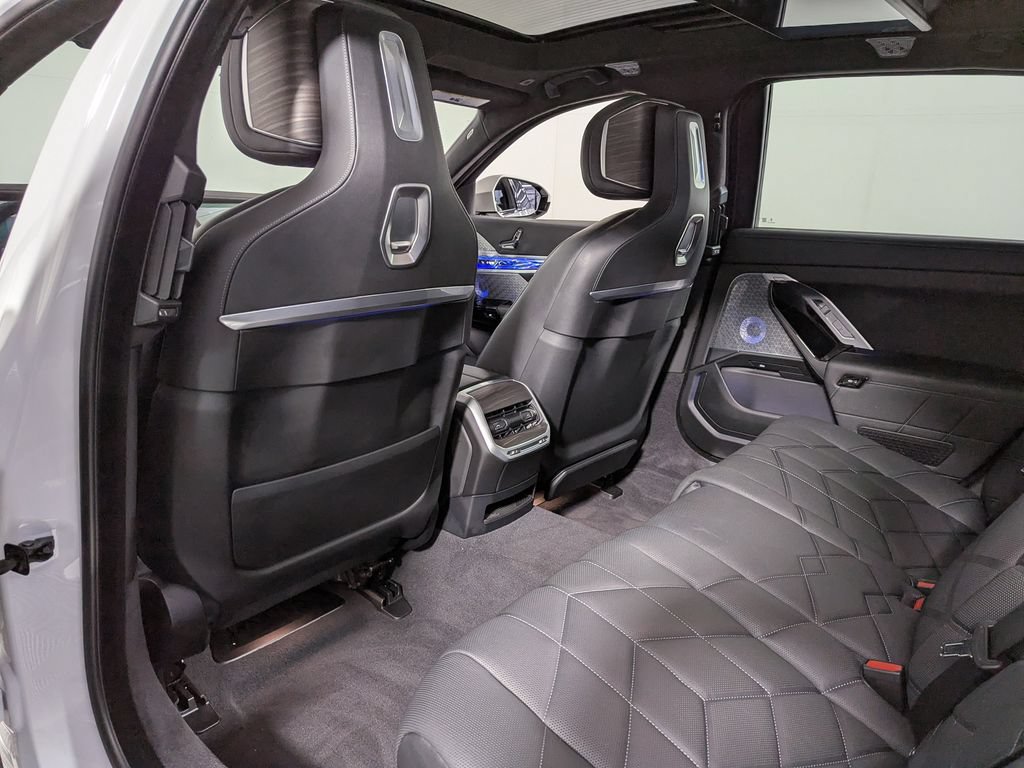 Certified 2024 BMW 760i xDrive AWD/4WD image 56