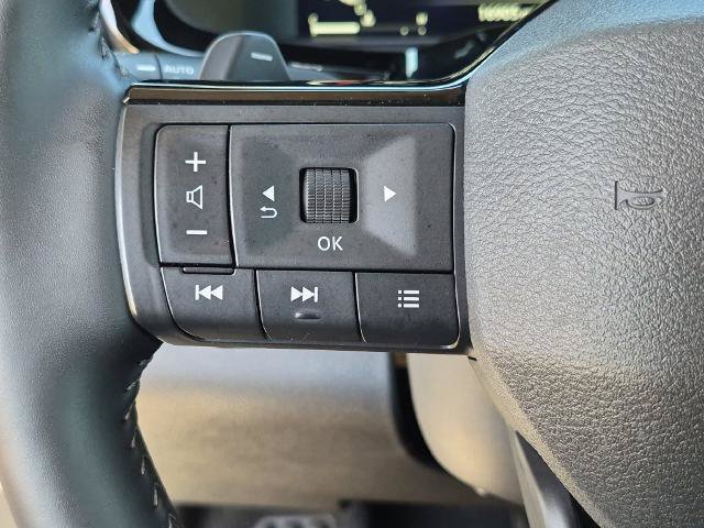 Certified 2026 Nissan Pathfinder SL FWD image 25