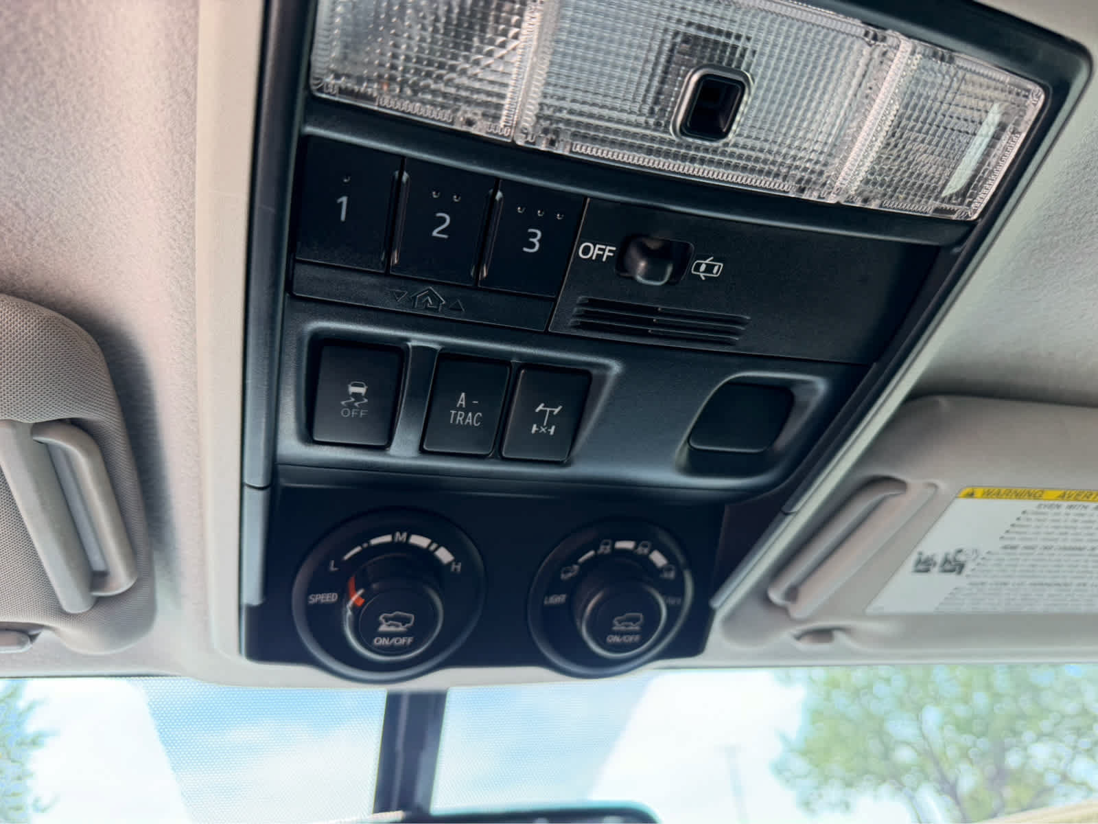 Used 2015 Toyota 4Runner TRD Pro AWD/4WD image 32