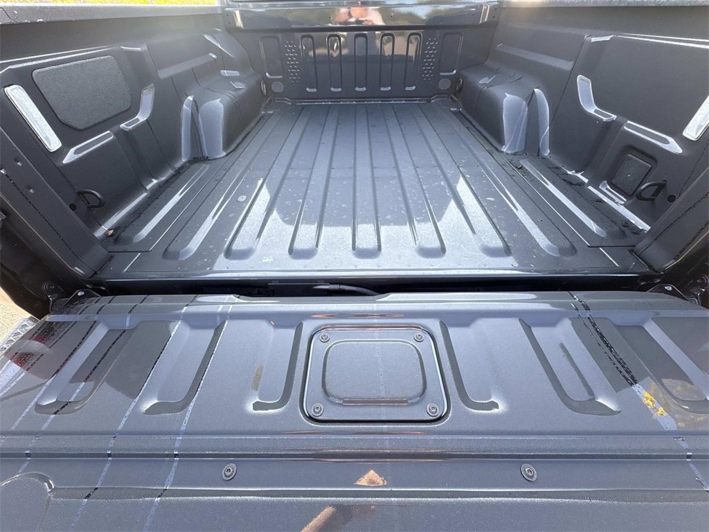 New 2025 Jeep Gladiator Sport image 13