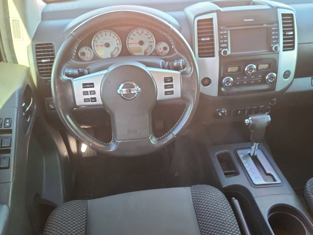 Used 2018 Nissan Frontier PRO-4X AWD/4WD image 10