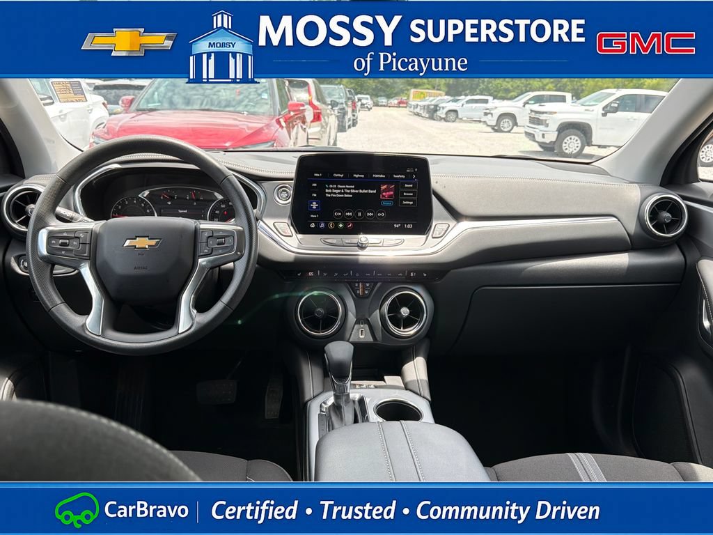 Certified 2024 Chevrolet Blazer LT w/ Convenience Package FWD image 16