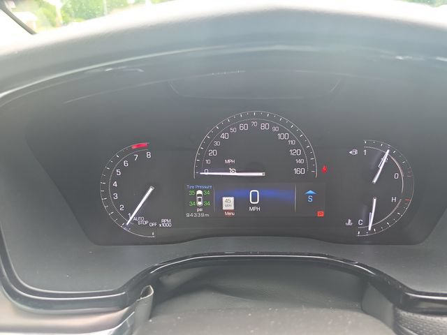 Used 2017 Cadillac XT5 Premium Luxury w/ Advanced Security Package FWD image 12