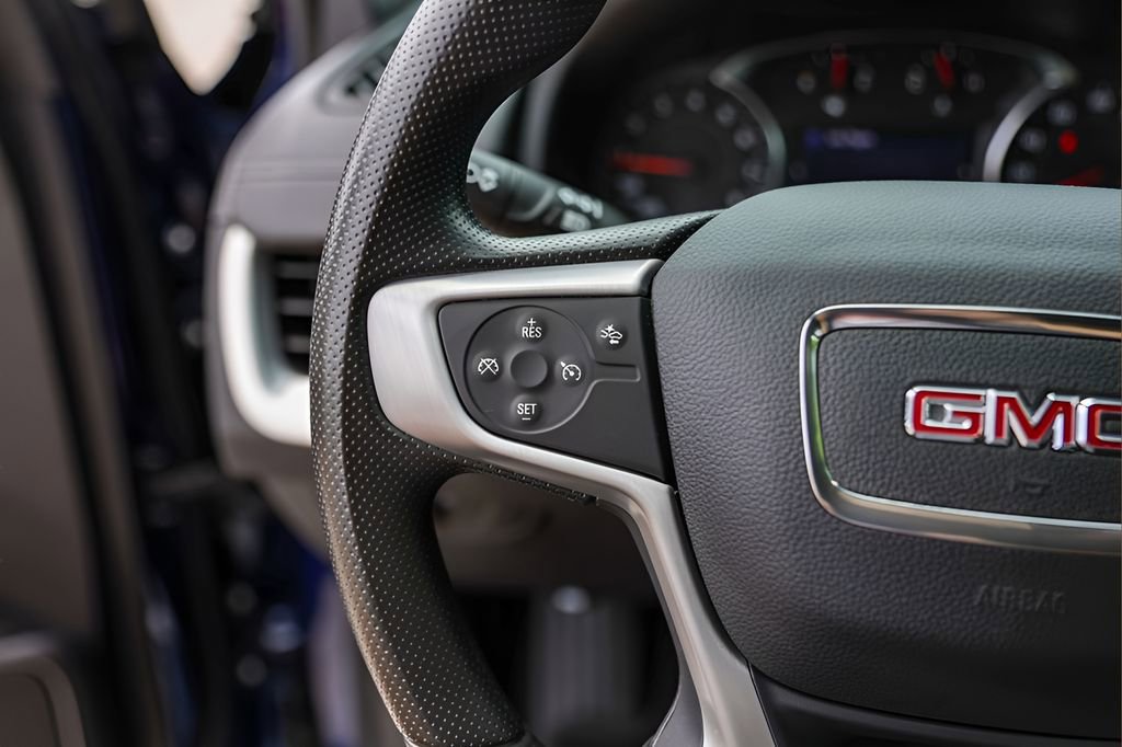 Used 2022 GMC Terrain SLE w/ Driver Convenience Package FWD image 14