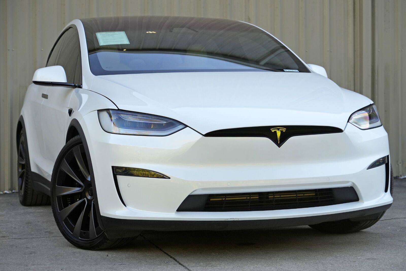 Used 2022 Tesla Model X AWD/4WD image 3