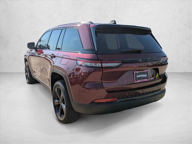 New 2025 Jeep Grand Cherokee Limited w/ Black Appearance Package image 9