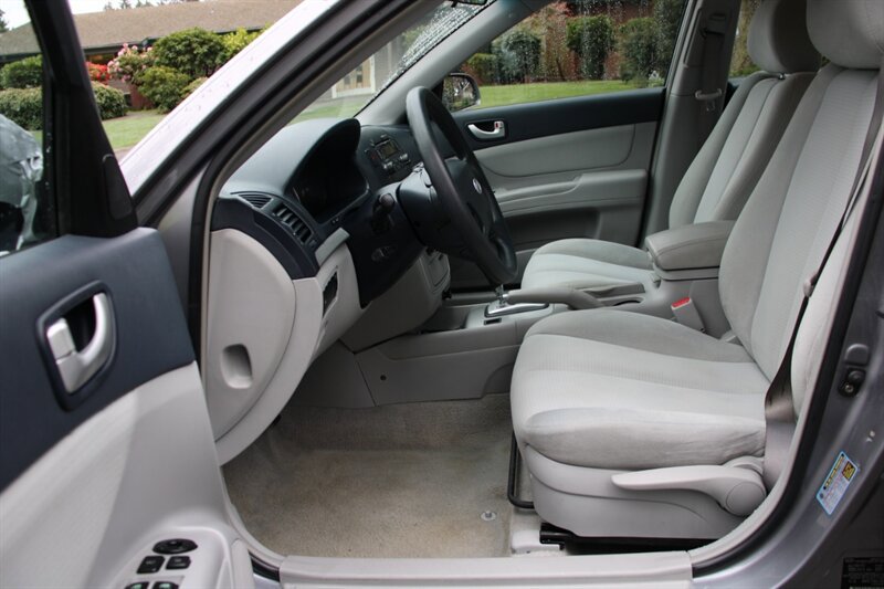 Used 2008 Hyundai Sonata GLS FWD image 3