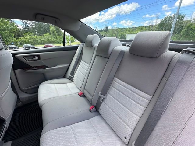 Used 2017 Toyota Camry LE FWD image 11