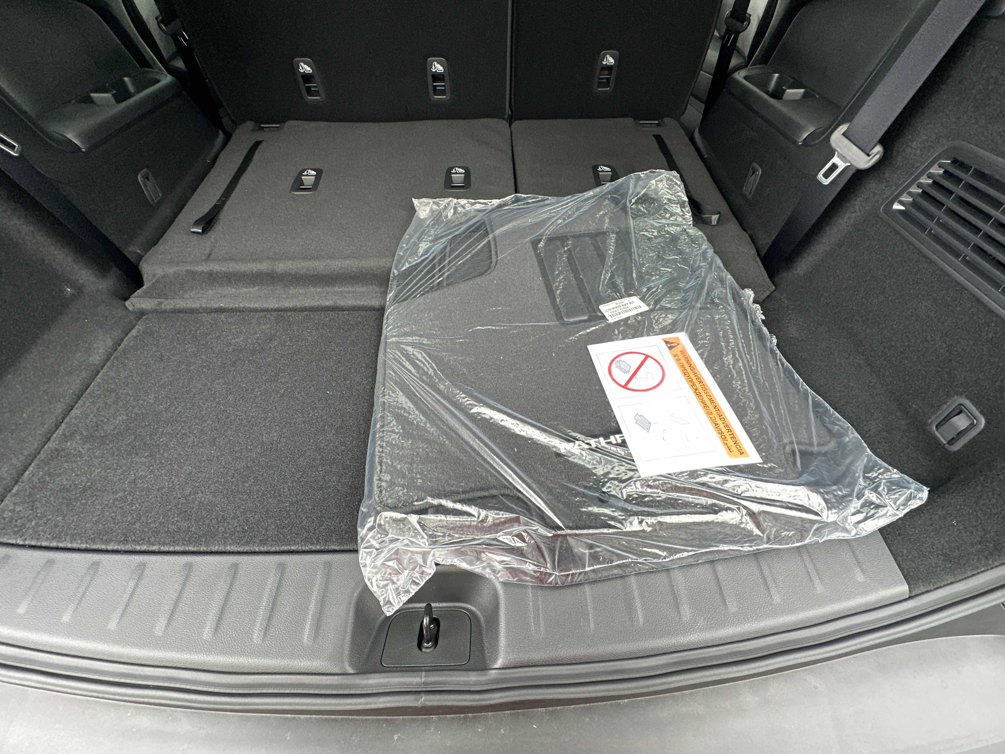 New 2025 Nissan Pathfinder SV w/ Black Appearance Package image 20