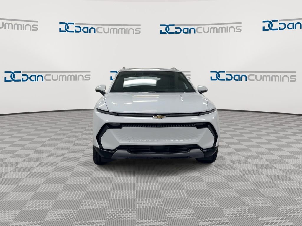 New 2026 Chevrolet Equinox EV LT w/ Convenience Package II image 3
