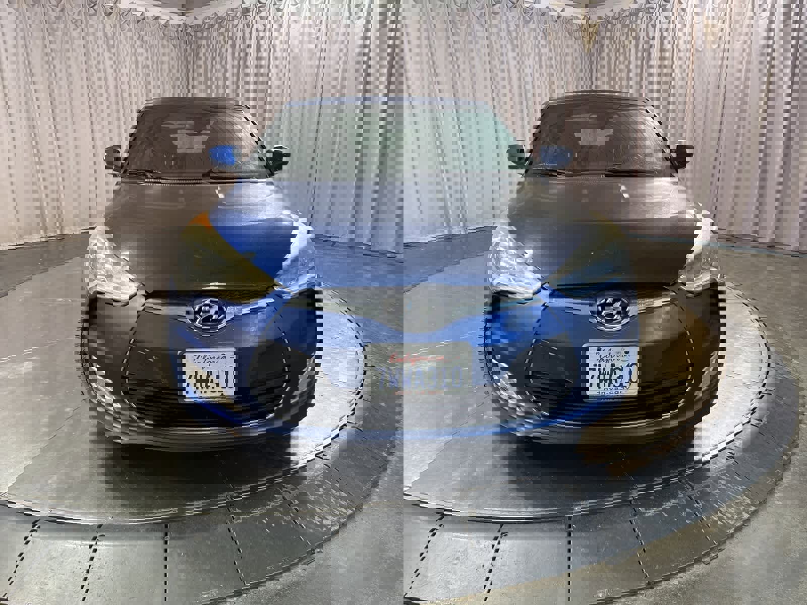 Used 2016 Hyundai Veloster w/ Option Group 03 image 2