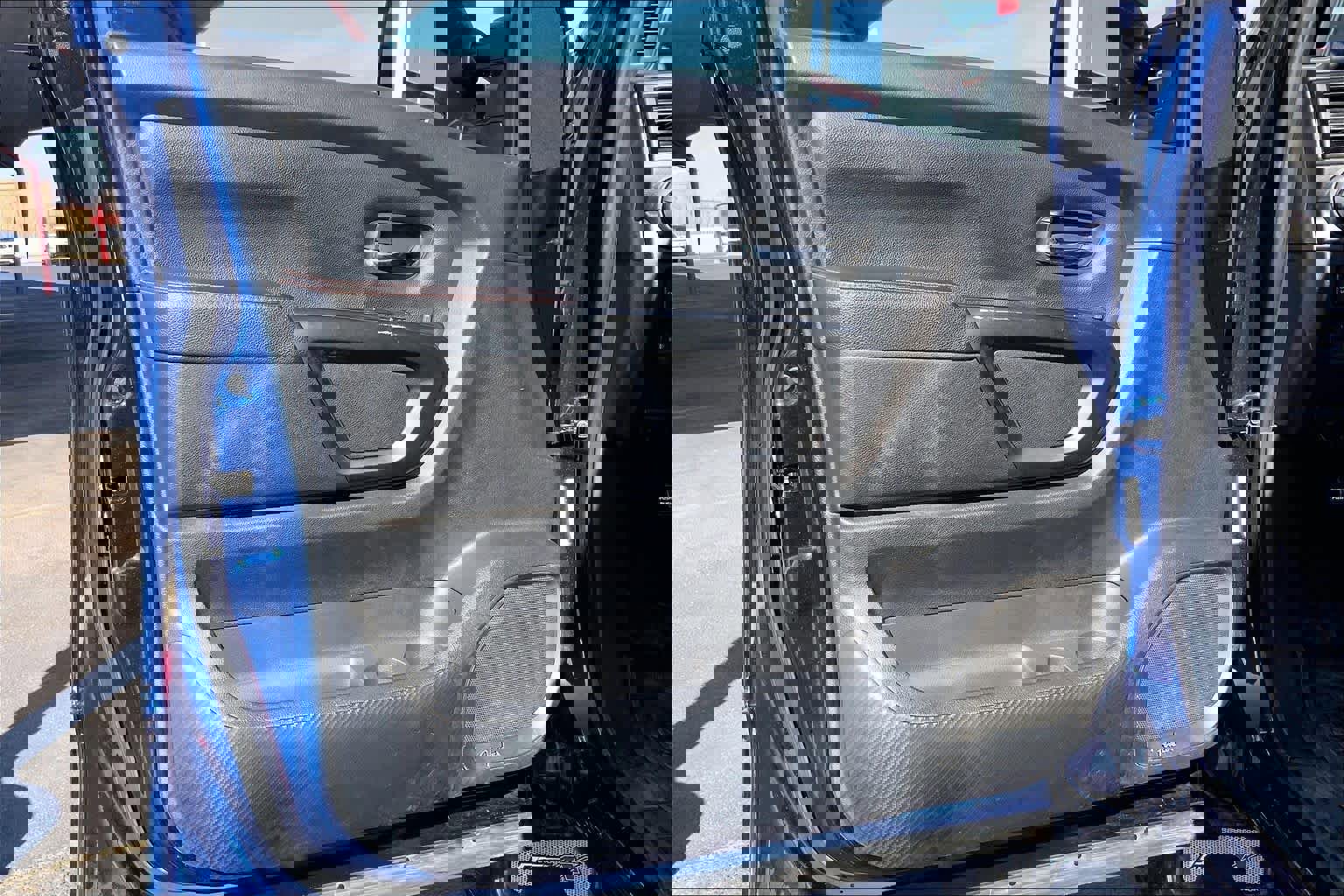 Used 2023 Nissan Titan PRO-4X image 21