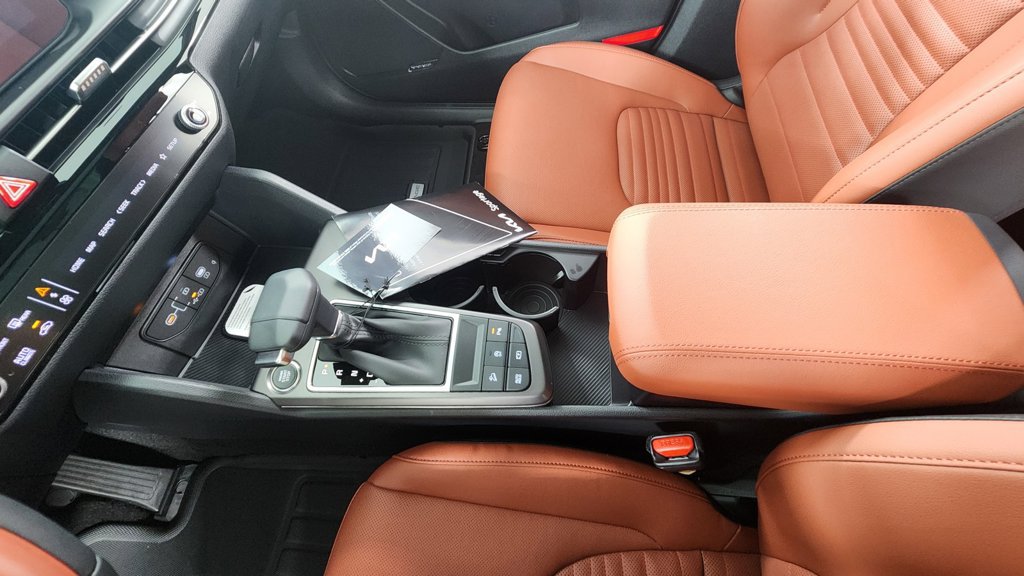 New 2026 Kia Sportage SX AWD/4WD image 30