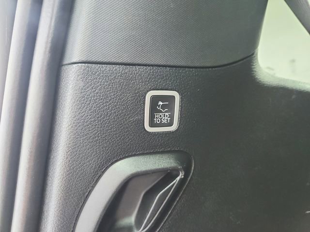 Used 2022 Jeep Wagoneer Series III w/ Premium Group I image 45