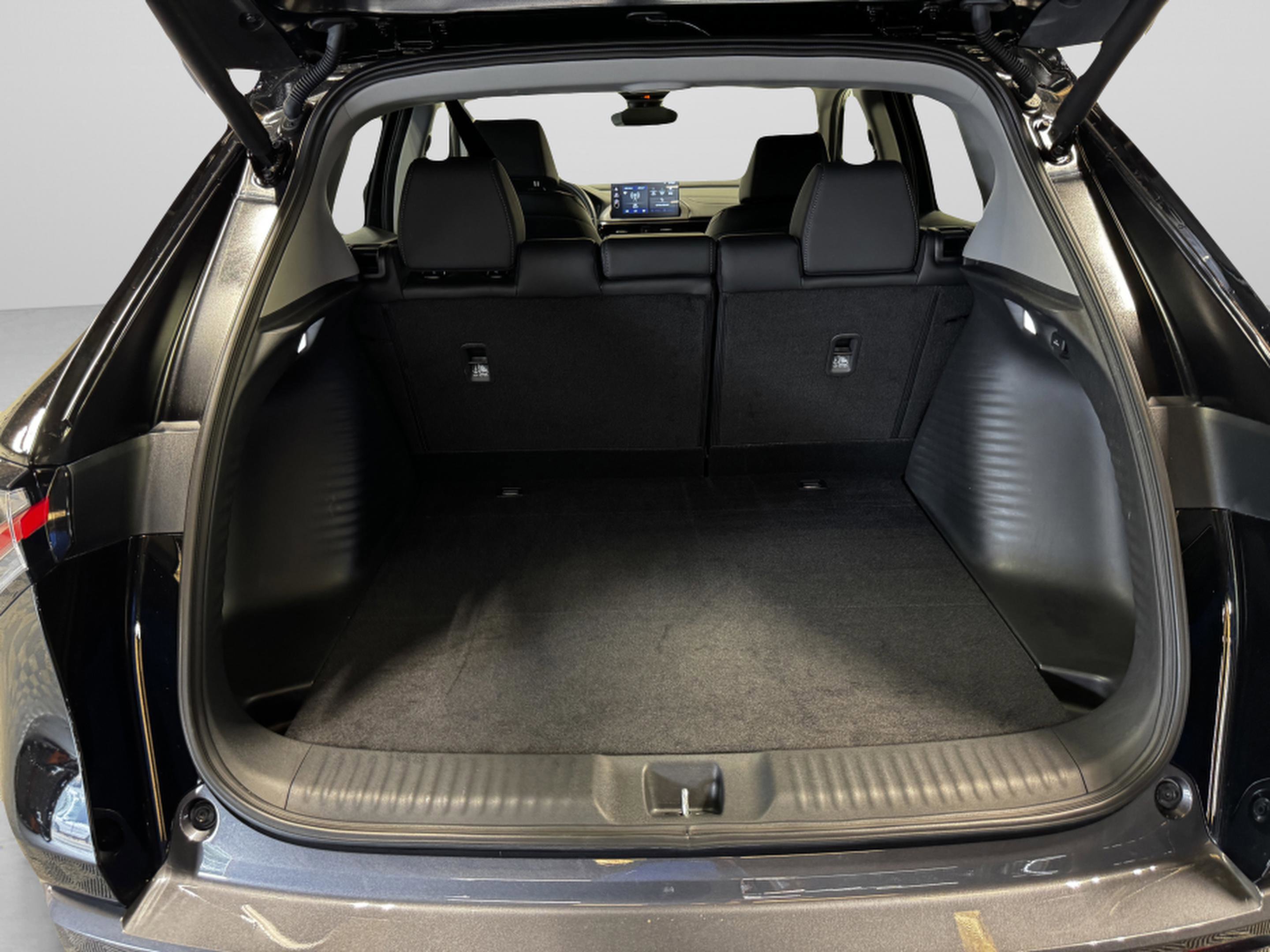 Certified 2025 Acura ADX FWD image 38