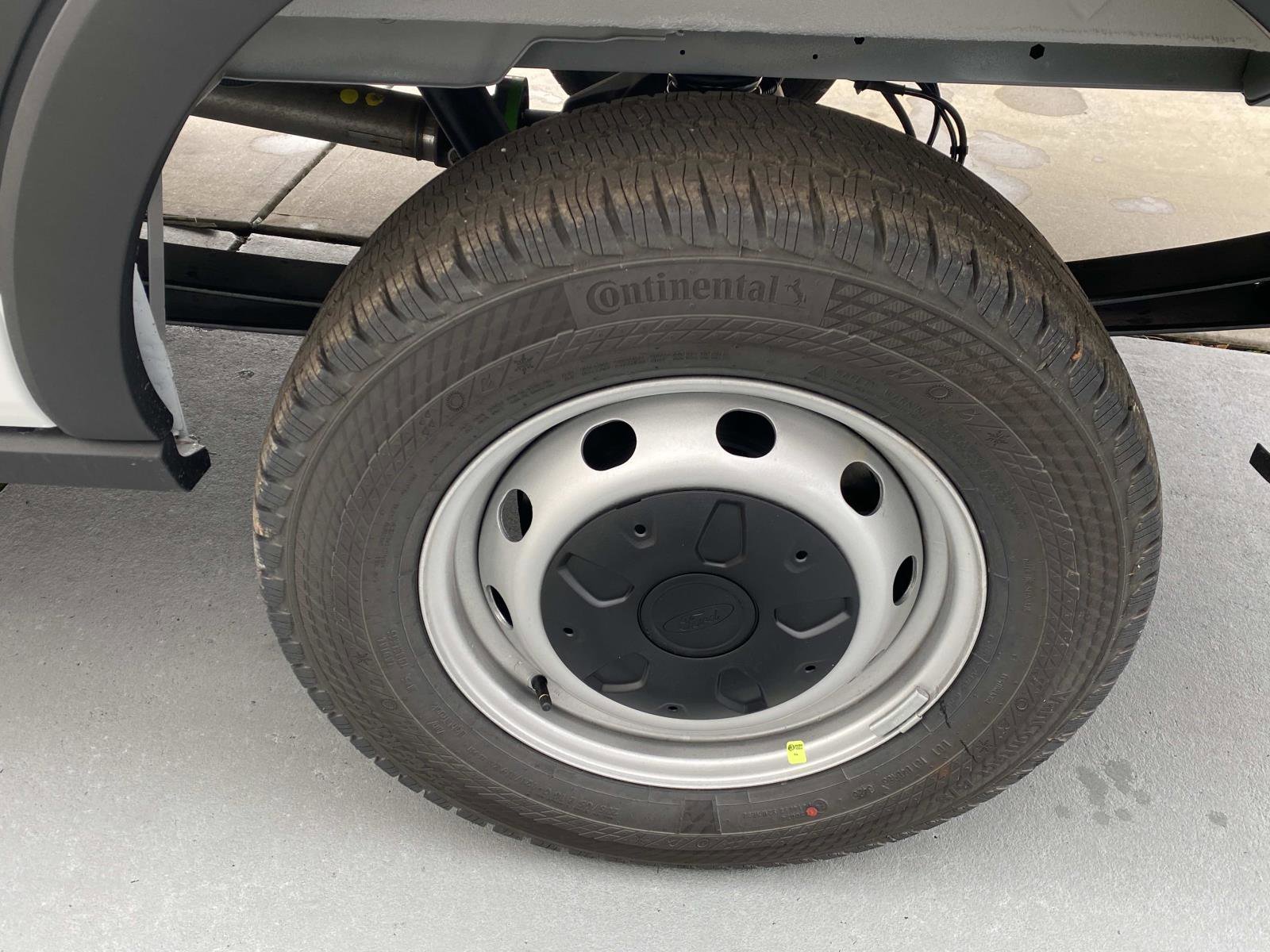 New 2026 Ford Transit 250 148 Medium Roof image 8