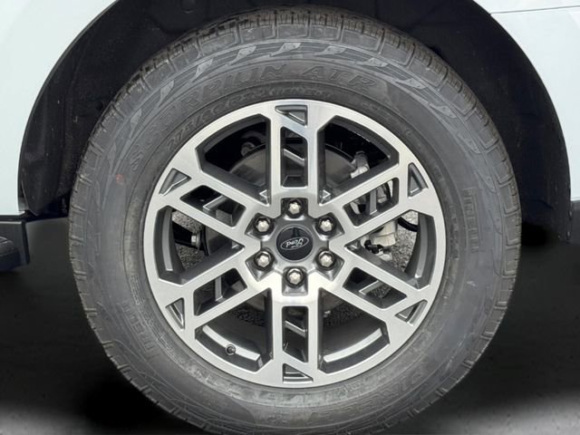 New 2026 Ford Expedition Active image 7