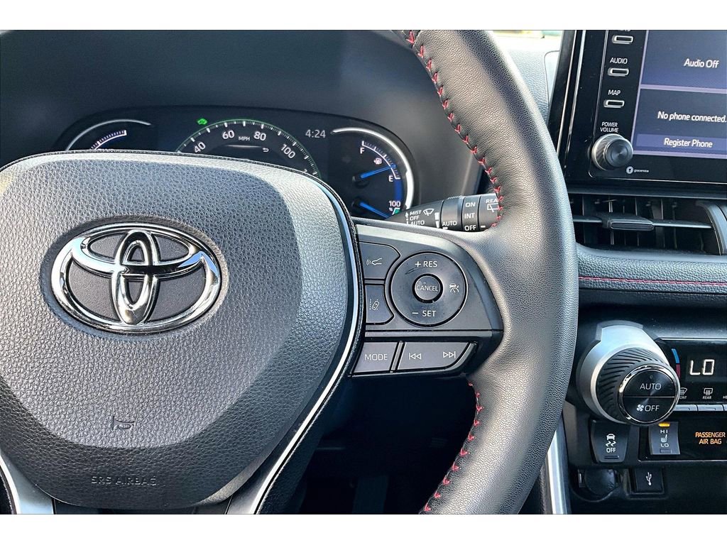 Used 2022 Toyota RAV4 SE w/ Weather & Moonroof Package AWD/4WD image 19