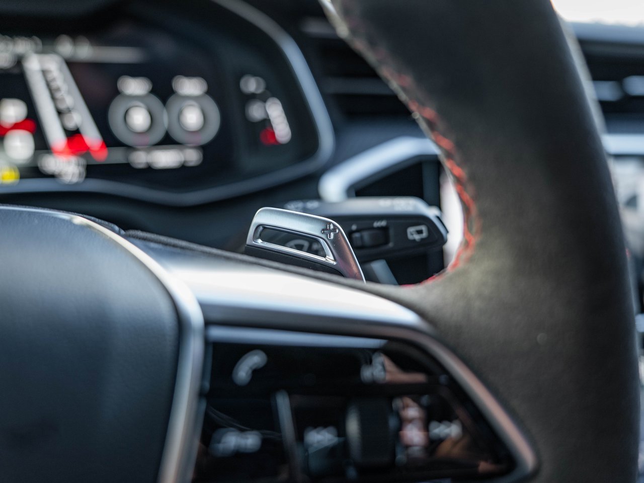 Used 2023 Audi RS 6 w/ Carbon Optic Package image 20