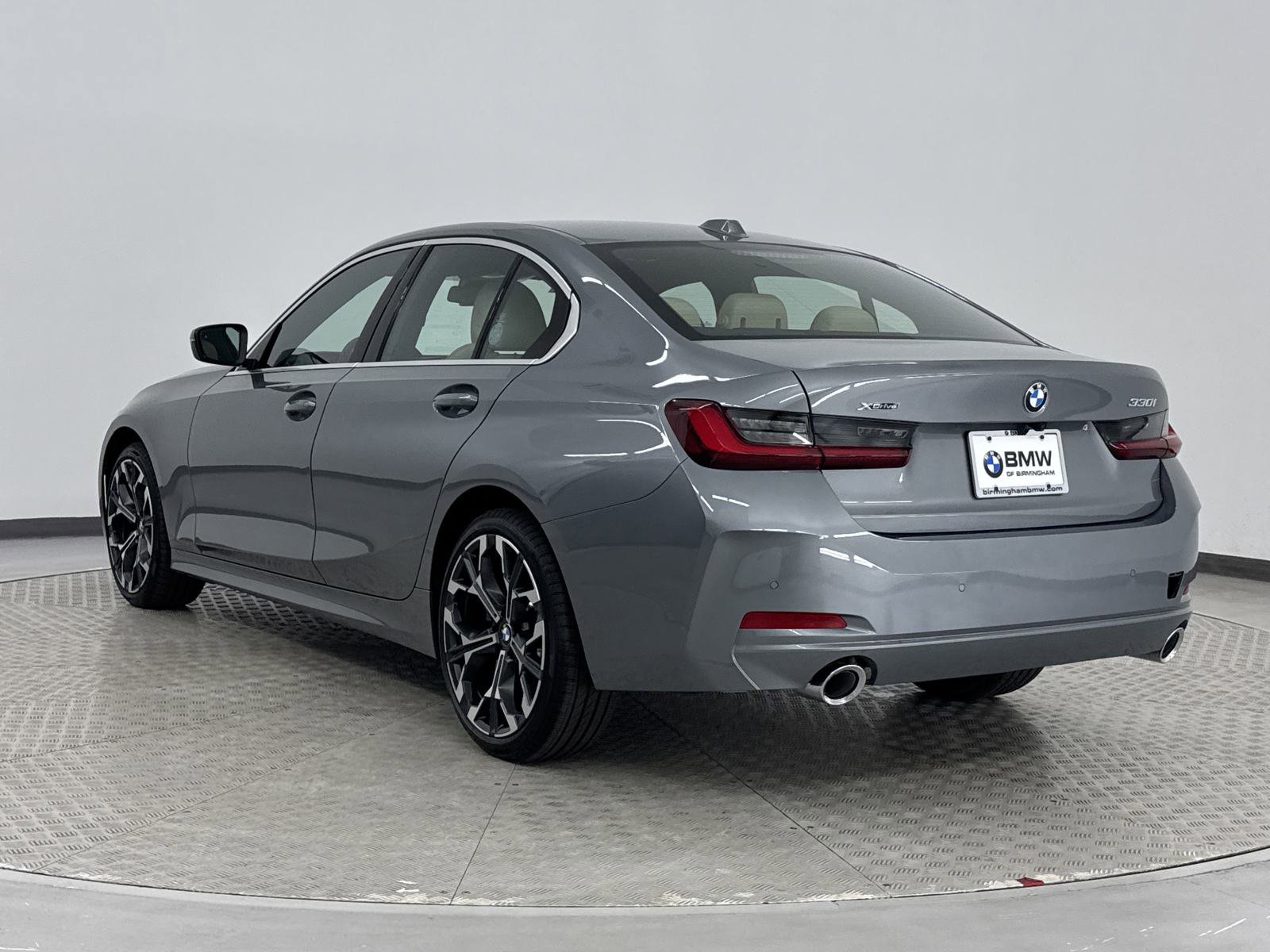New 2025 BMW 330i xDrive Sedan w/ Premium Package image 5