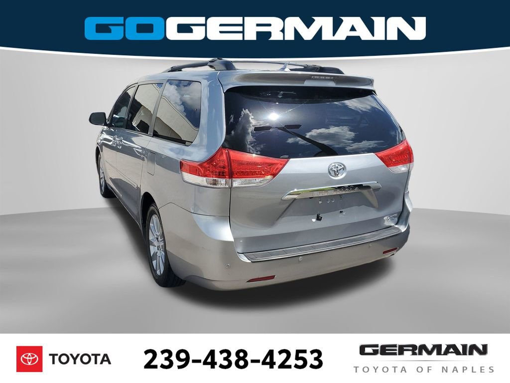 Used 2012 Toyota Sienna Limited w/ Premium Pkg image 11