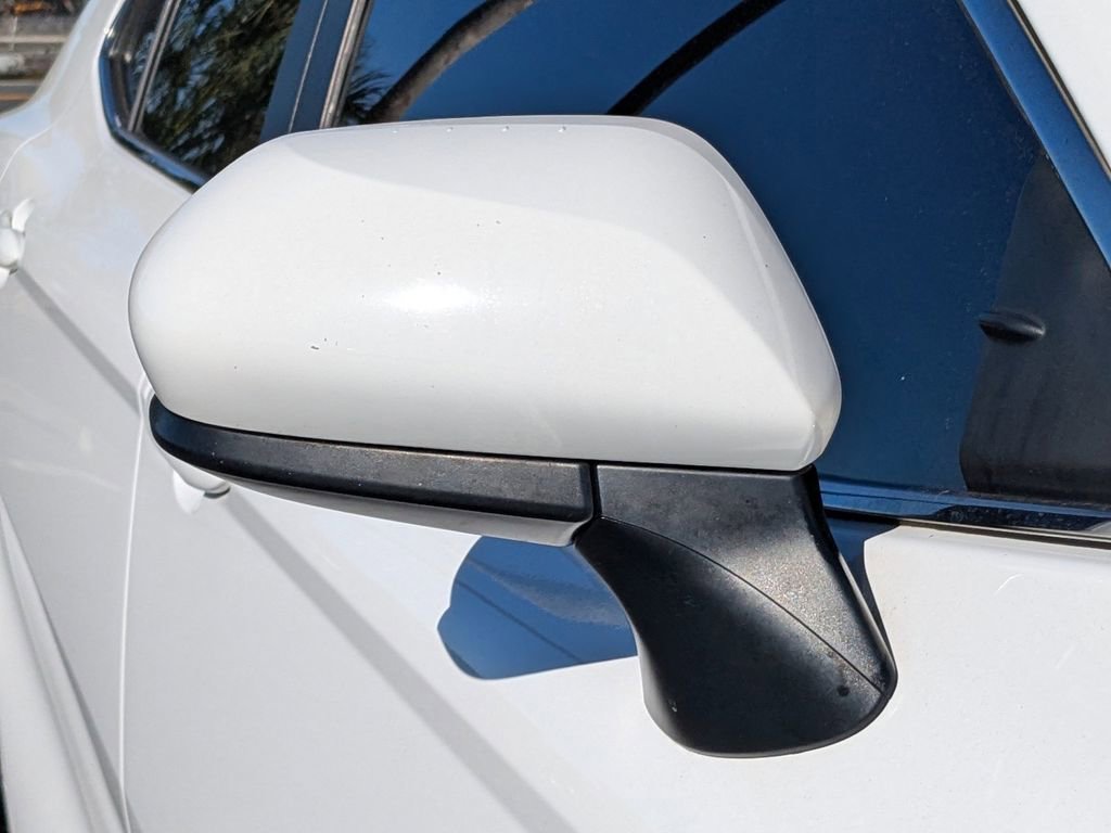 Used 2020 Toyota Camry LE image 12