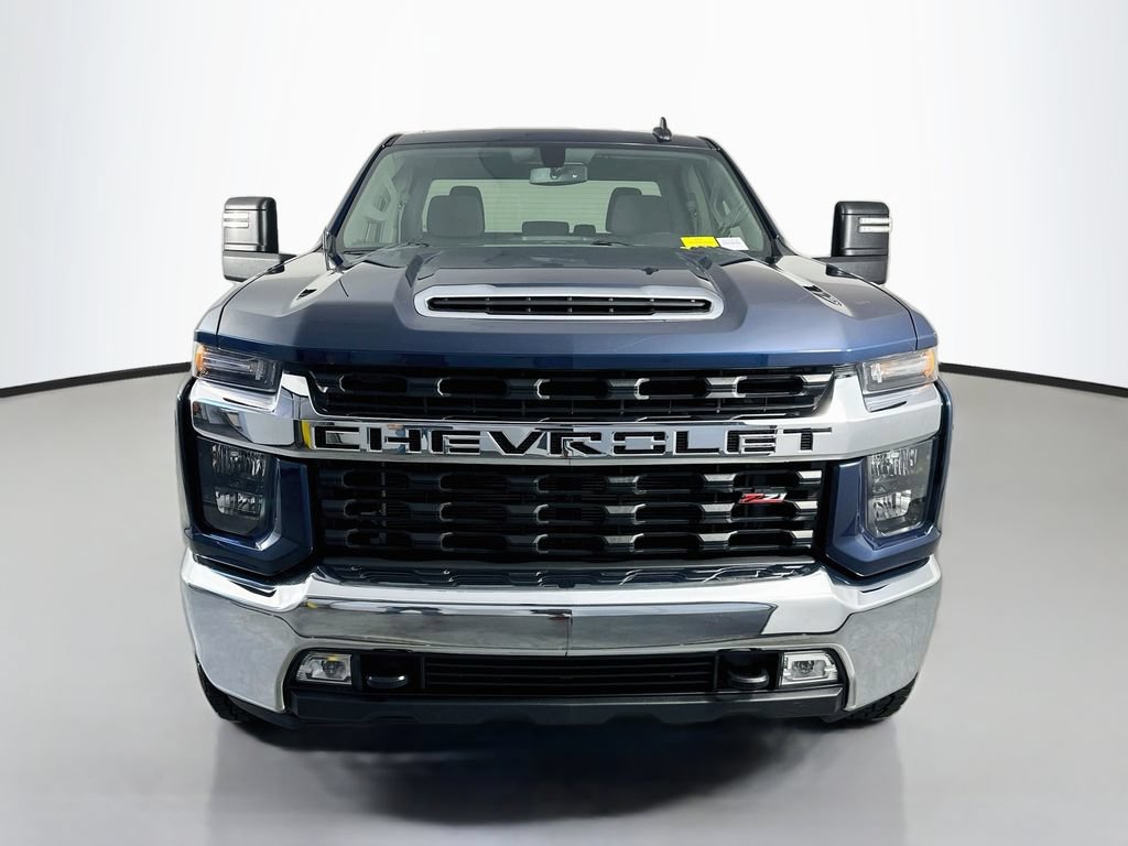 Used 2023 Chevrolet Silverado 3500 LT w/ Convenience Package AWD/4WD image 2