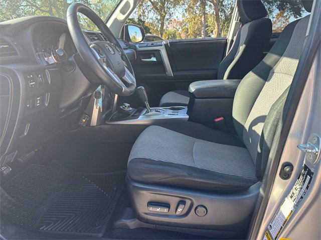 Used 2019 Toyota 4Runner SR5 Premium image 11