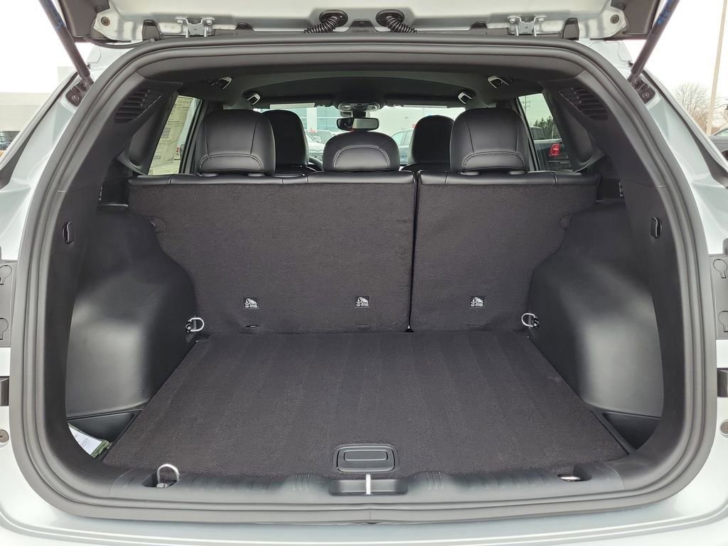 New 2026 Jeep Compass Latitude image 10