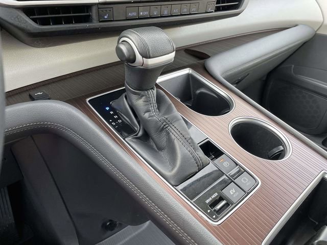 Used 2022 Toyota Sienna XLE image 33