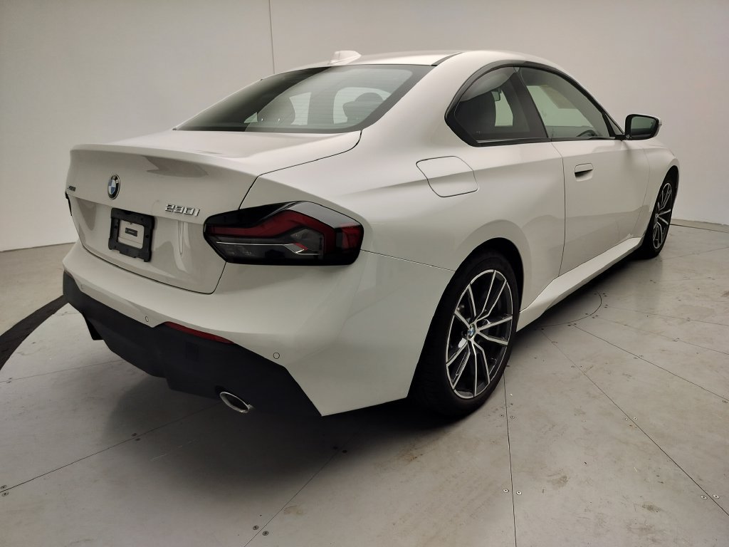 Certified 2023 BMW 230i xDrive Coupe w/ Convenience Package AWD/4WD image 3