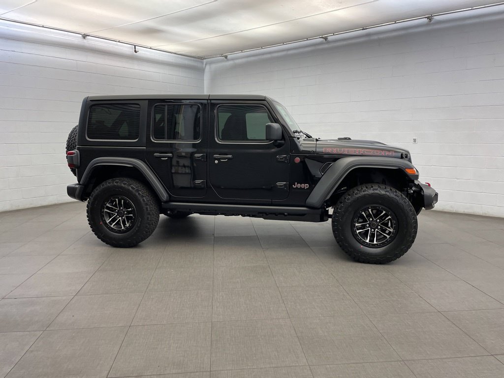 New 2026 Jeep Wrangler Unlimited Rubicon w/ Xtreme 35 Tire Package AWD/4WD image 2