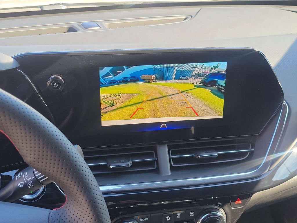 New 2026 Chevrolet Trax RS w/ Sunroof Package image 28