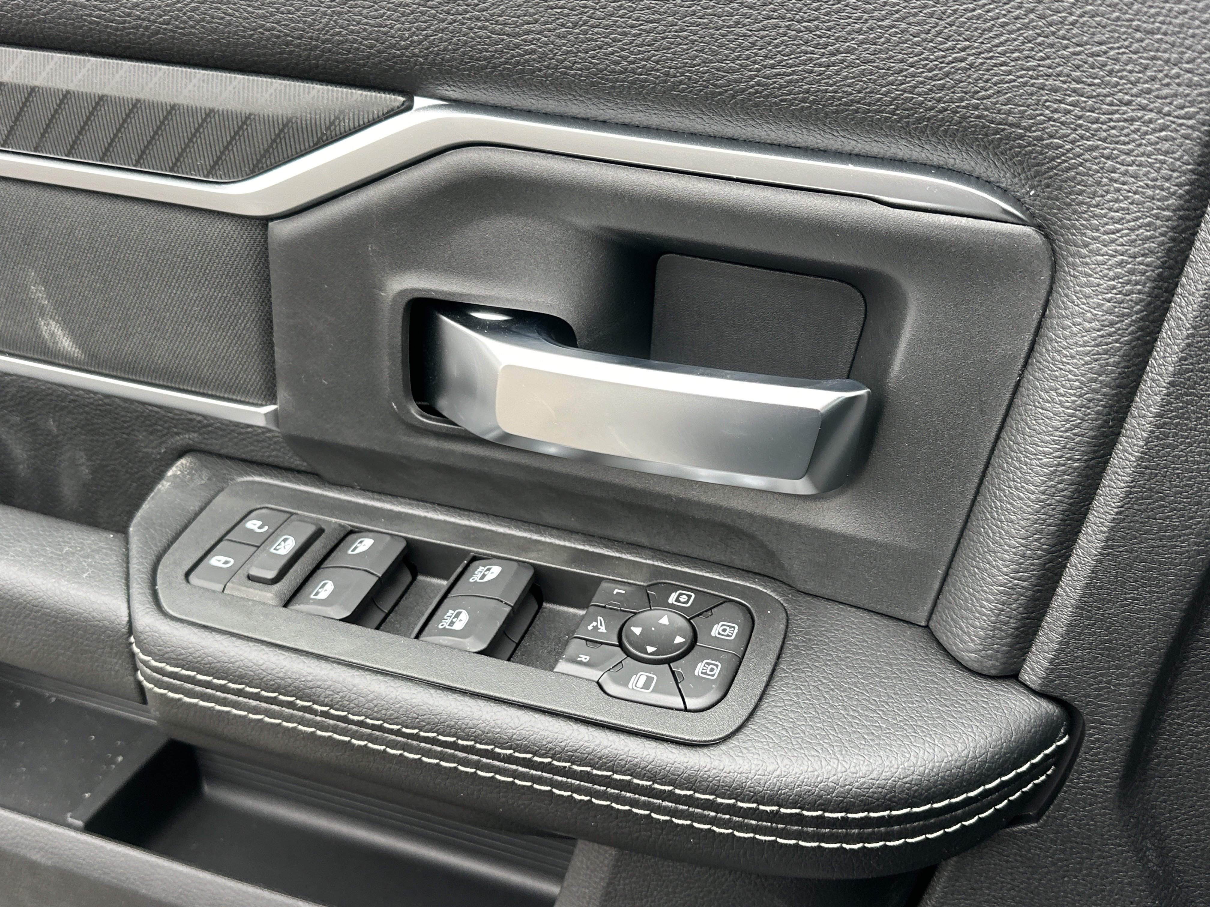 New 2026 RAM 2500 Big Horn AWD/4WD image 14
