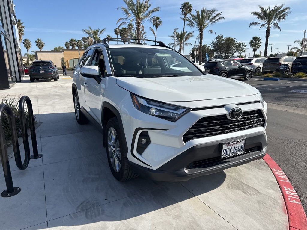 Used 2023 Toyota RAV4 XLE Premium image 32