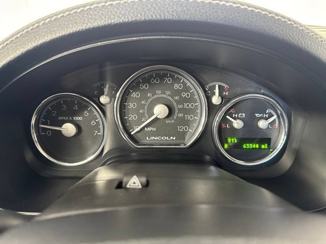 Used 2007 Lincoln Mark LT 4x4 image 16