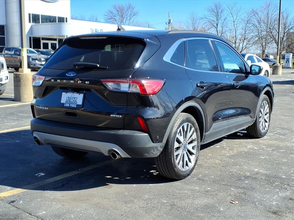 Used 2021 Ford Escape Titanium image 28