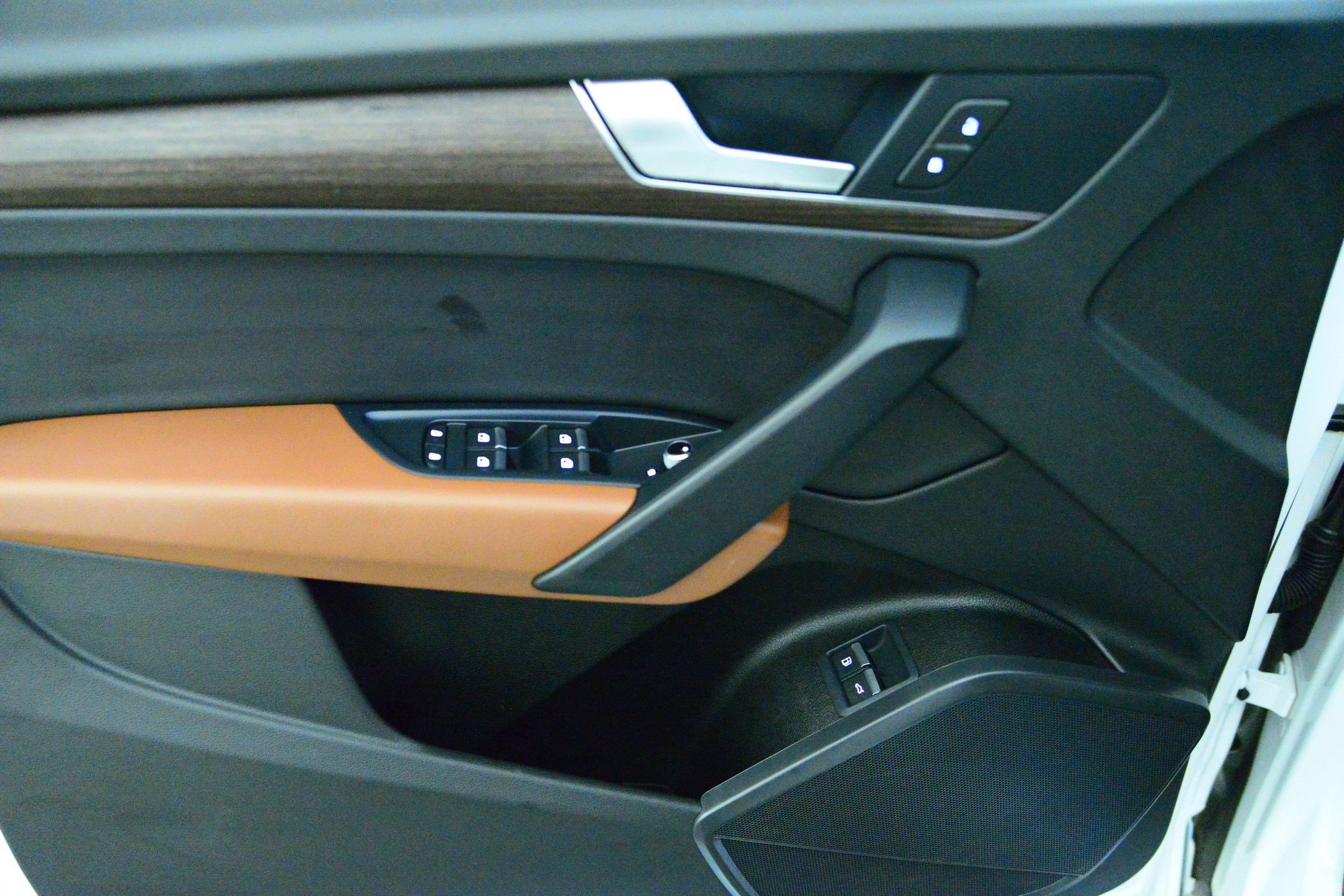 Certified 2025 Audi Q5 e Premium image 26