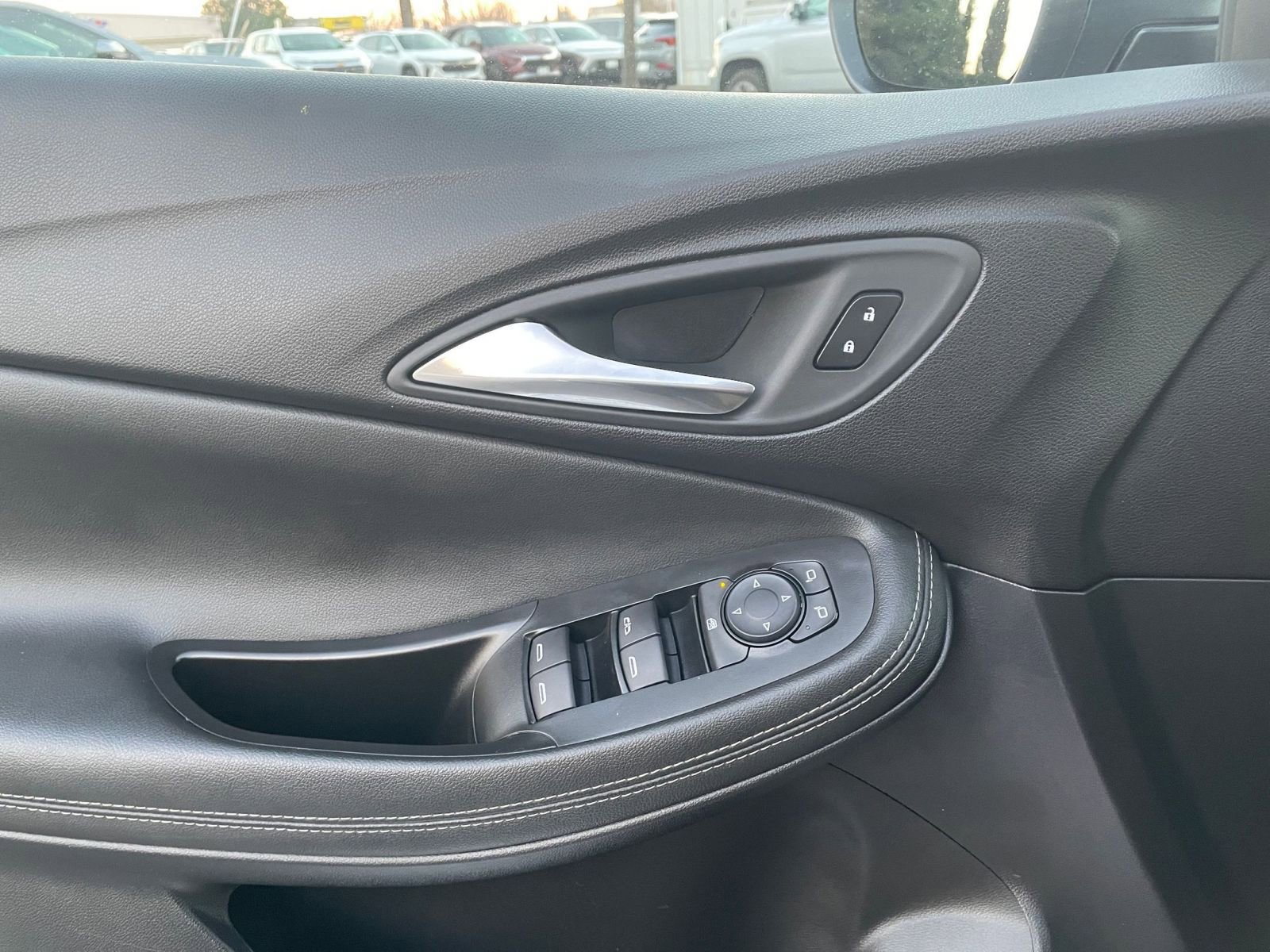 Used 2025 Buick Encore GX Preferred image 20