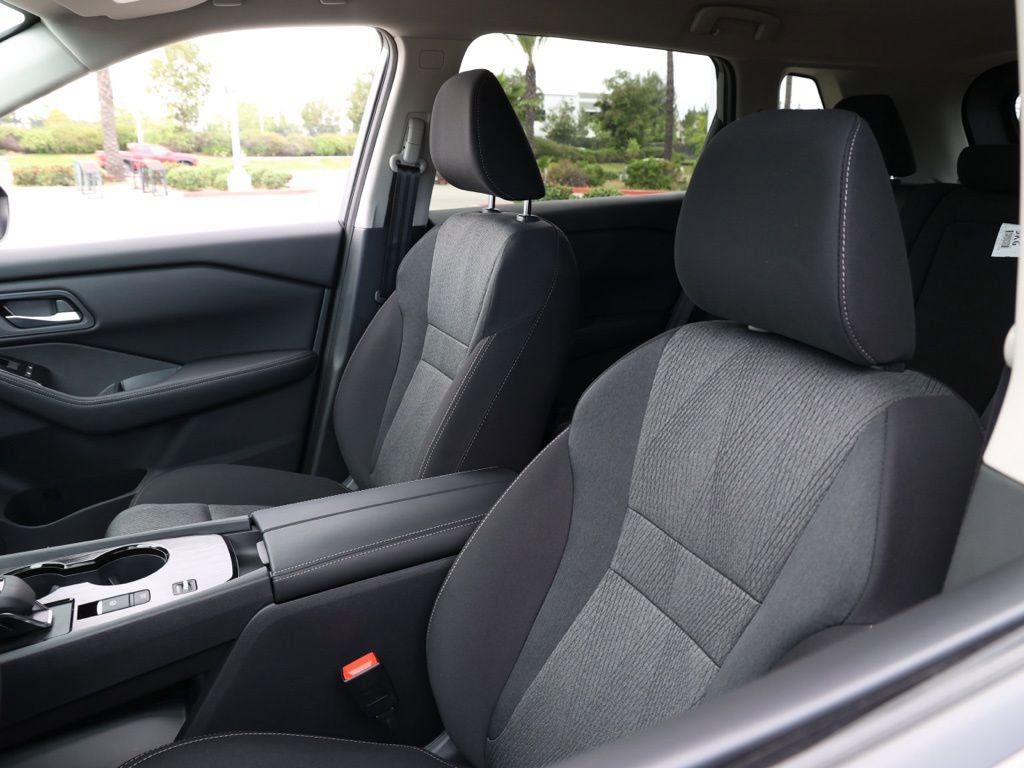 New 2026 Nissan Rogue SV image 15