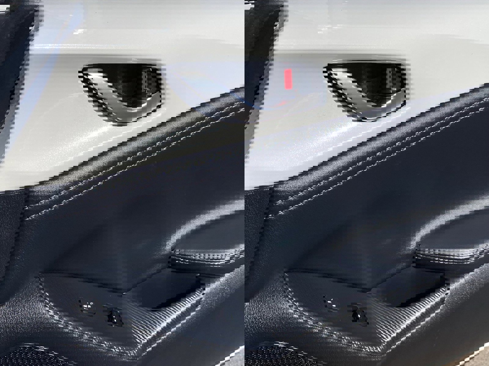 Used 2022 MAZDA MX-5 Miata Grand Touring w/ Weather Package image 13