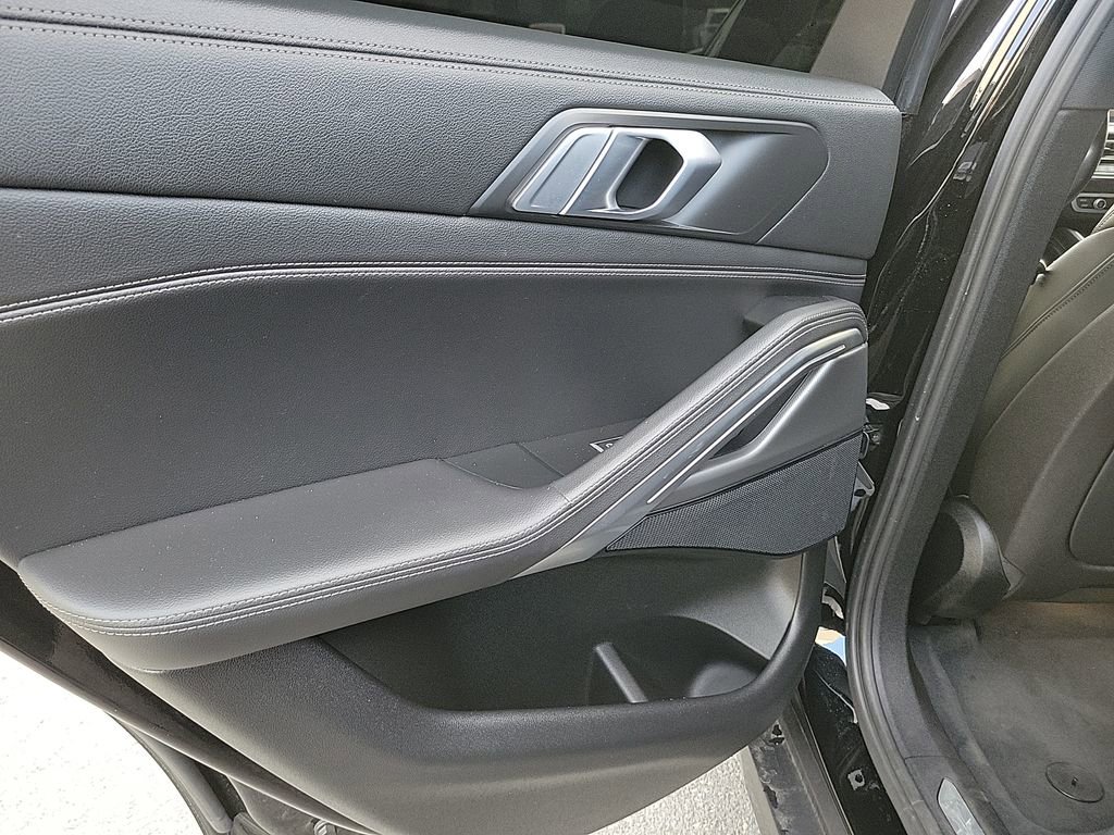 Used 2020 BMW X6 sDrive40i w/ Convenience Package image 19