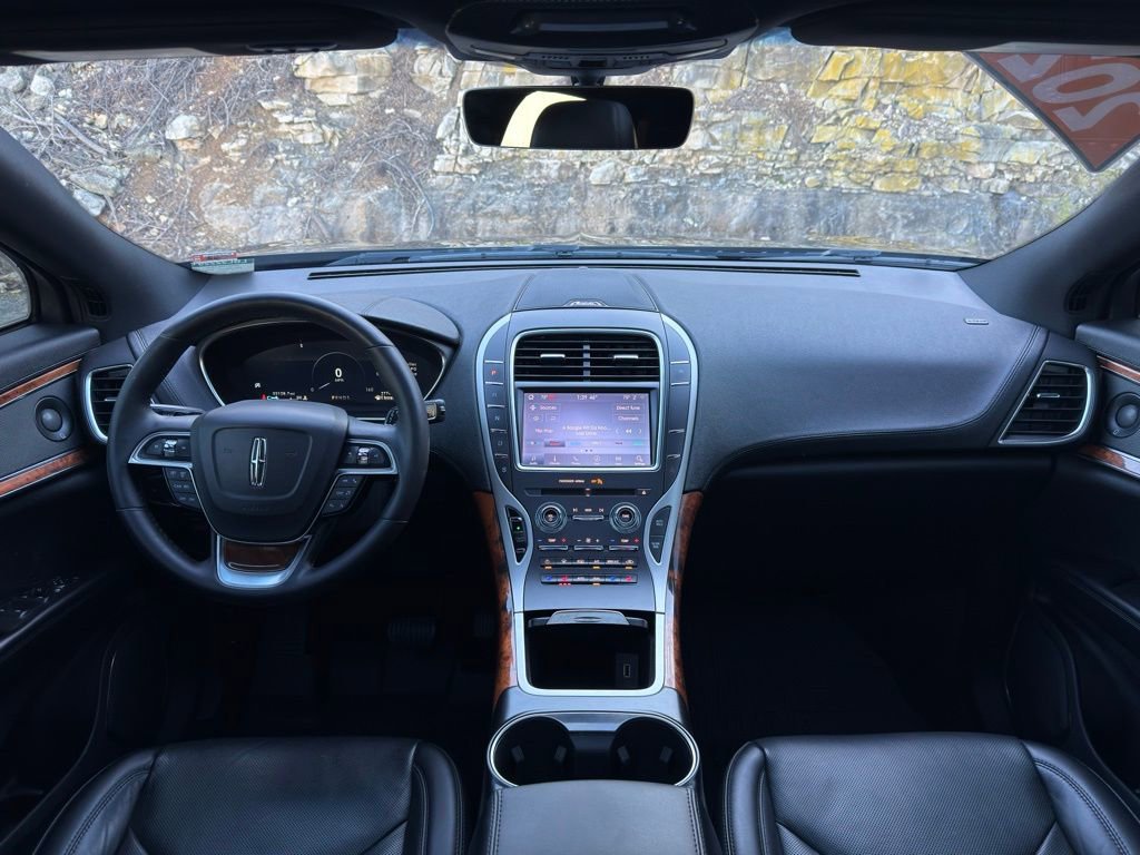 Used 2020 Lincoln Nautilus Reserve w/ Monochromatic Package image 16