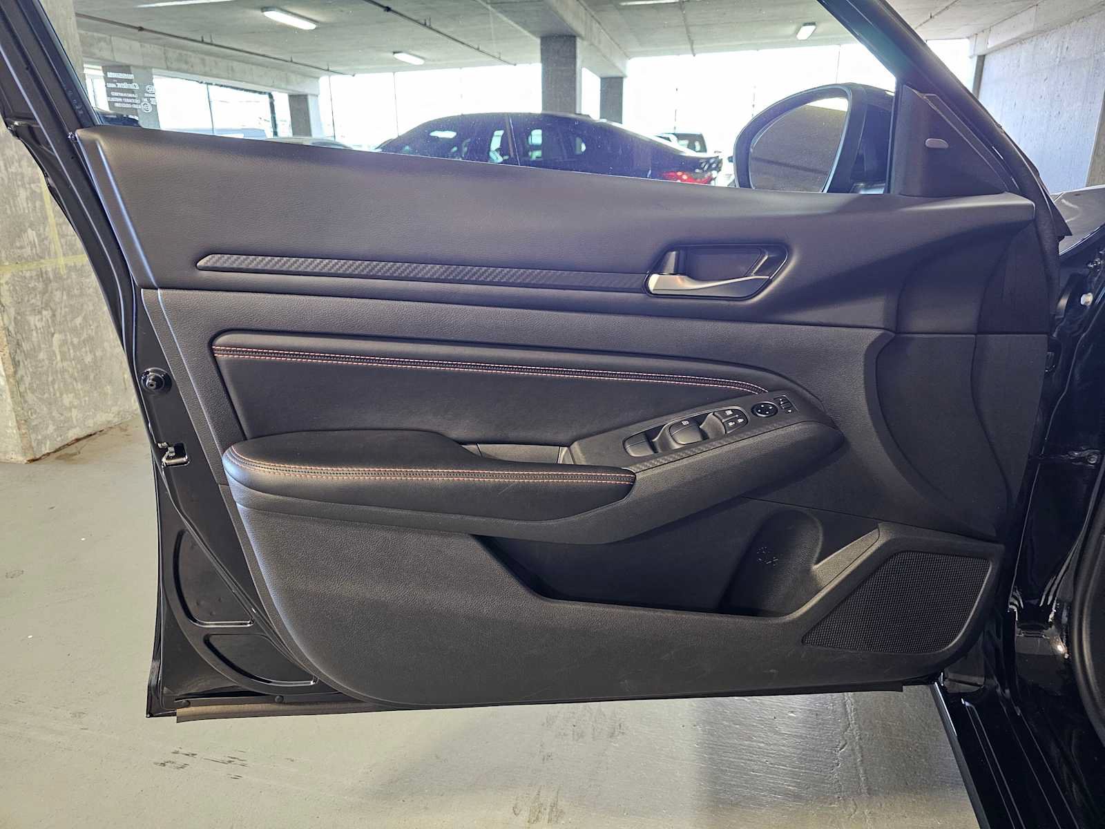 Used 2022 Nissan Altima 2.5 SR AWD/4WD image 23