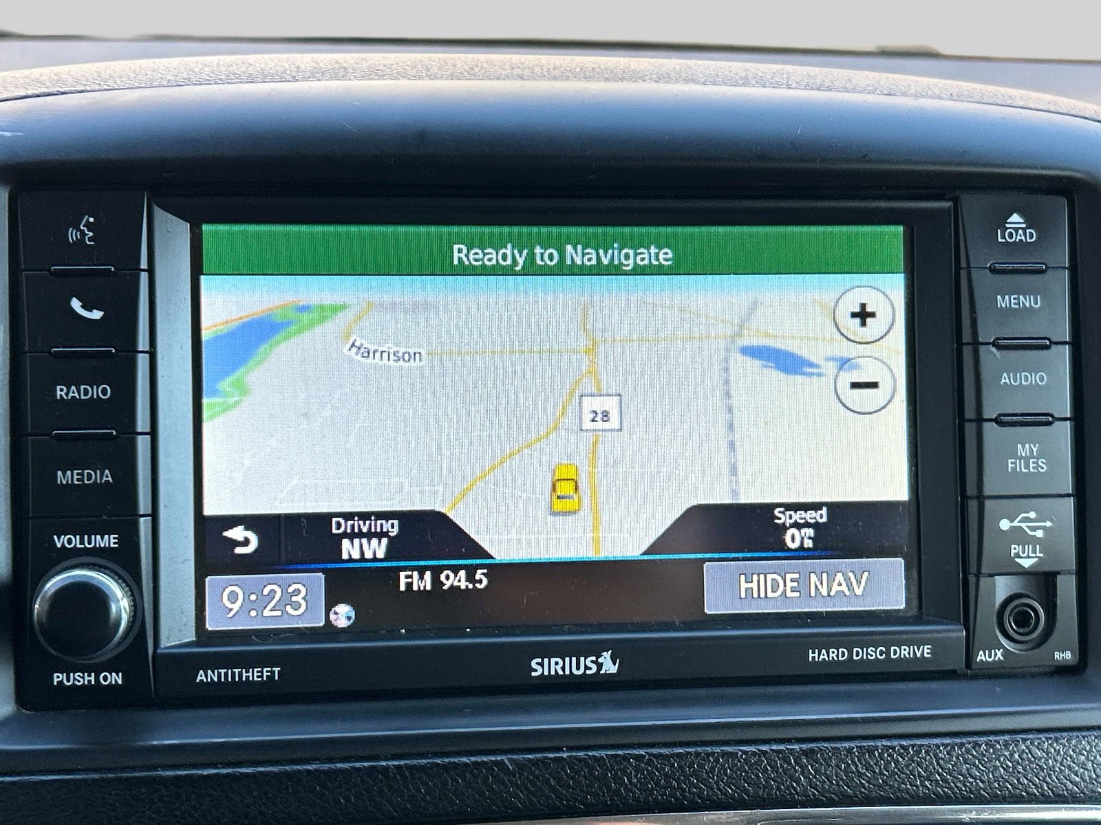 Used 2015 Chrysler Town & Country Touring FWD image 29