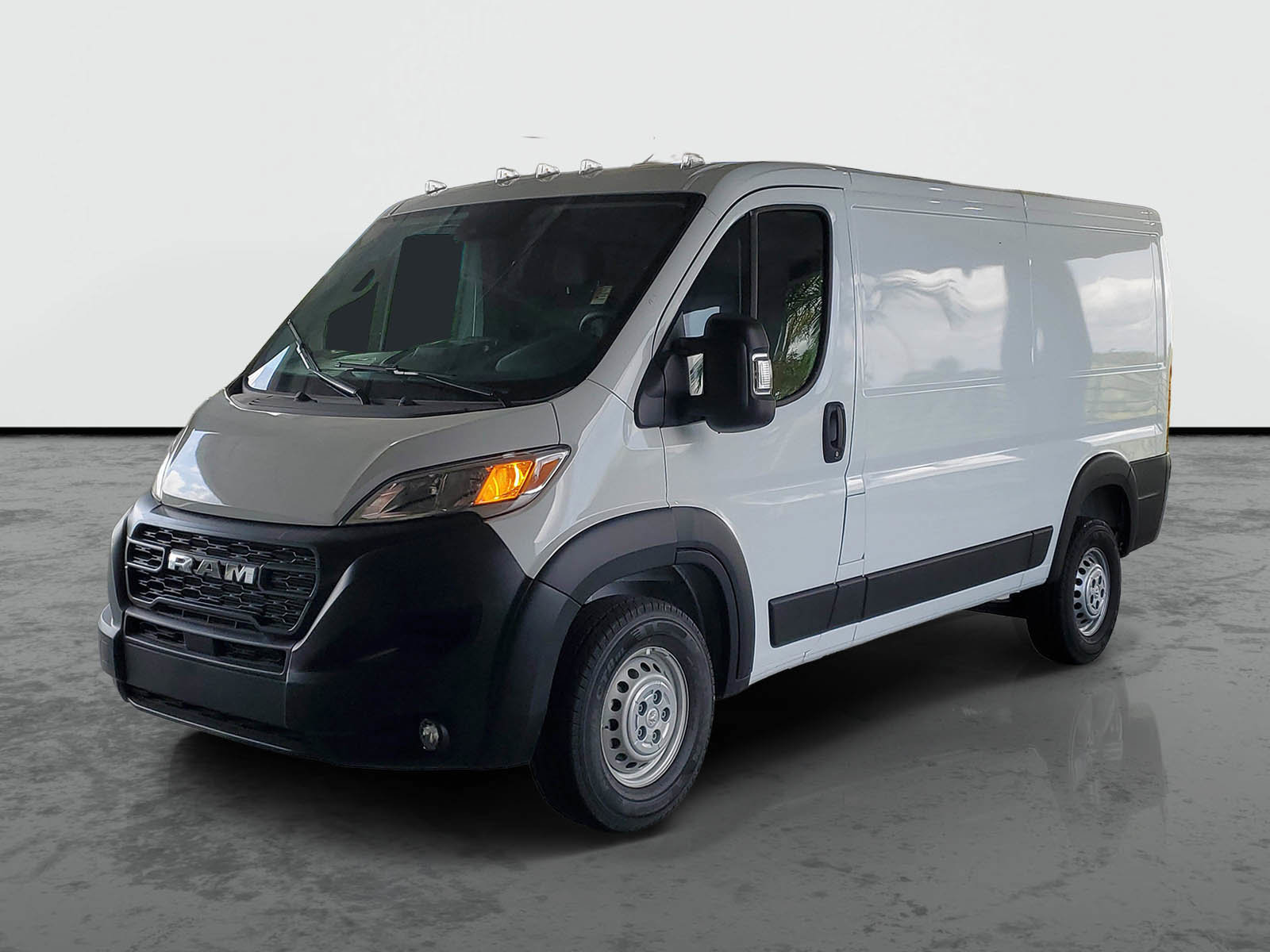 New 2026 RAM ProMaster 1500 w/ Convenience Group FWD image 4